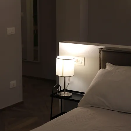 Miravigne House - Con Cucina 4* 카스타뇰레 란제