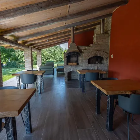 Miravigne House - Con Cucina B&B 카스타뇰레 란제